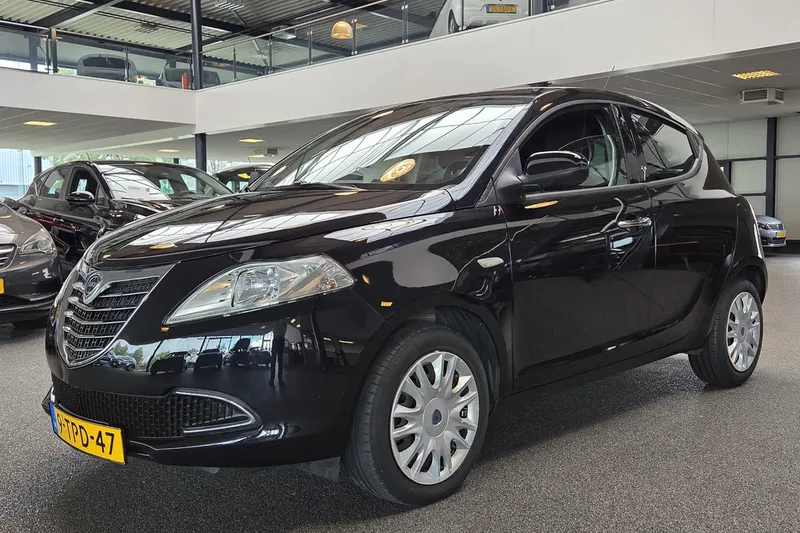 Lancia Ypsilon (2014)