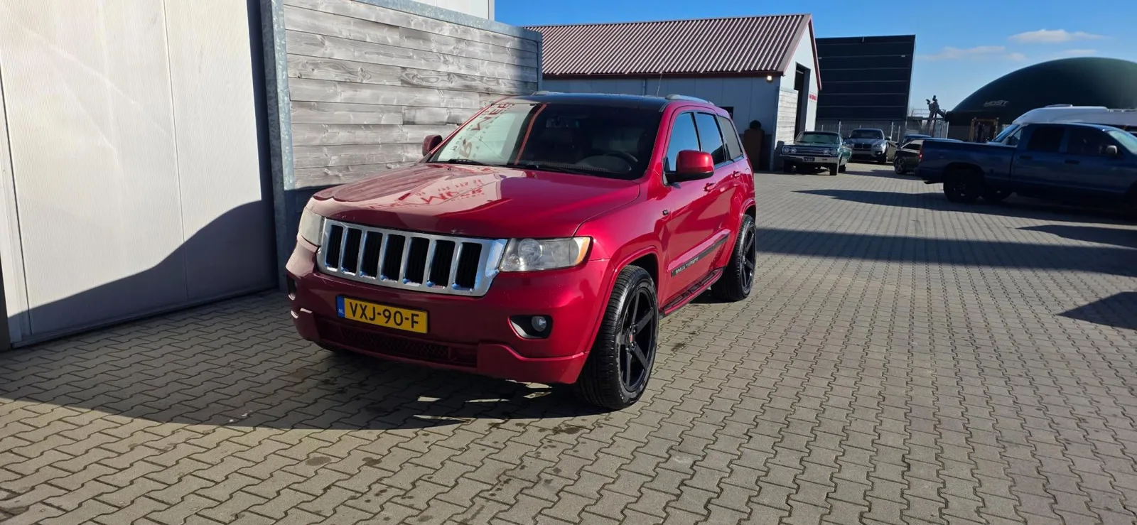 Jeep Grand Cherokee (2011) — foto 1