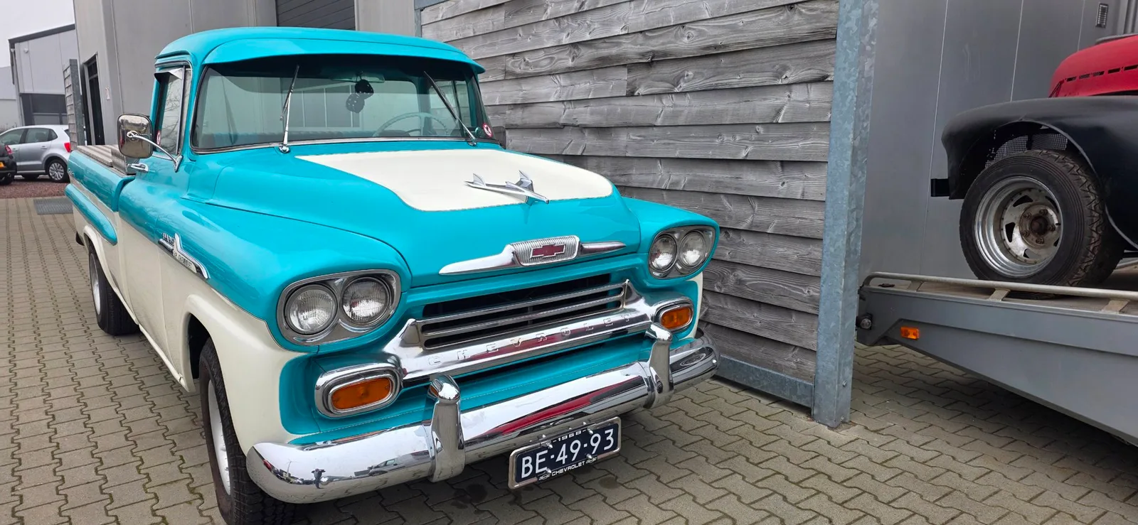 Chevrolet 32 APACHE (1958) — foto 1