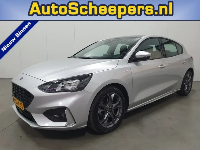 Ford Focus (2021) — foto 1