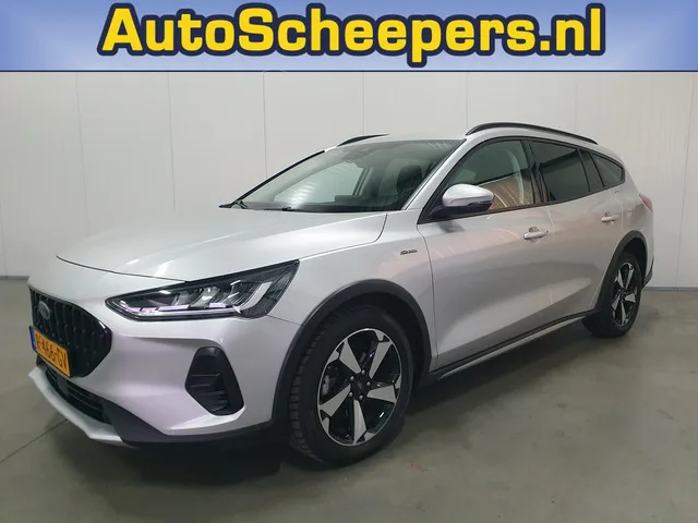 Ford Focus (2022) — foto 1