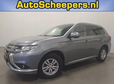 Mitsubishi Outlander (2018) — foto 1