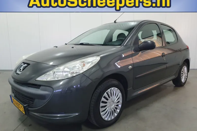Peugeot 206+ (2011)