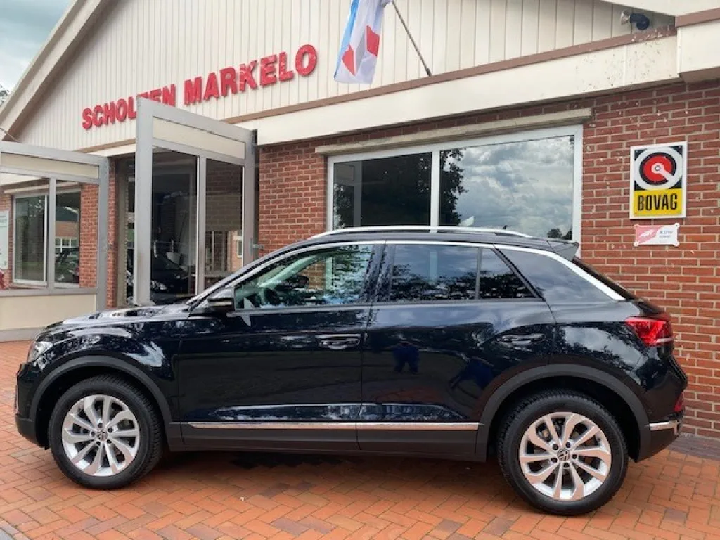 Volkswagen T-Roc (2022) — foto 1
