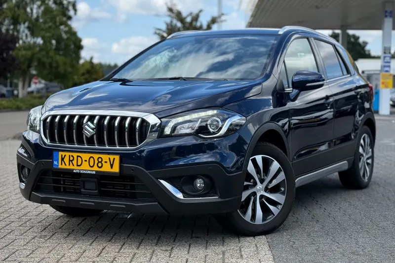 Suzuki S-CROSS (2017)