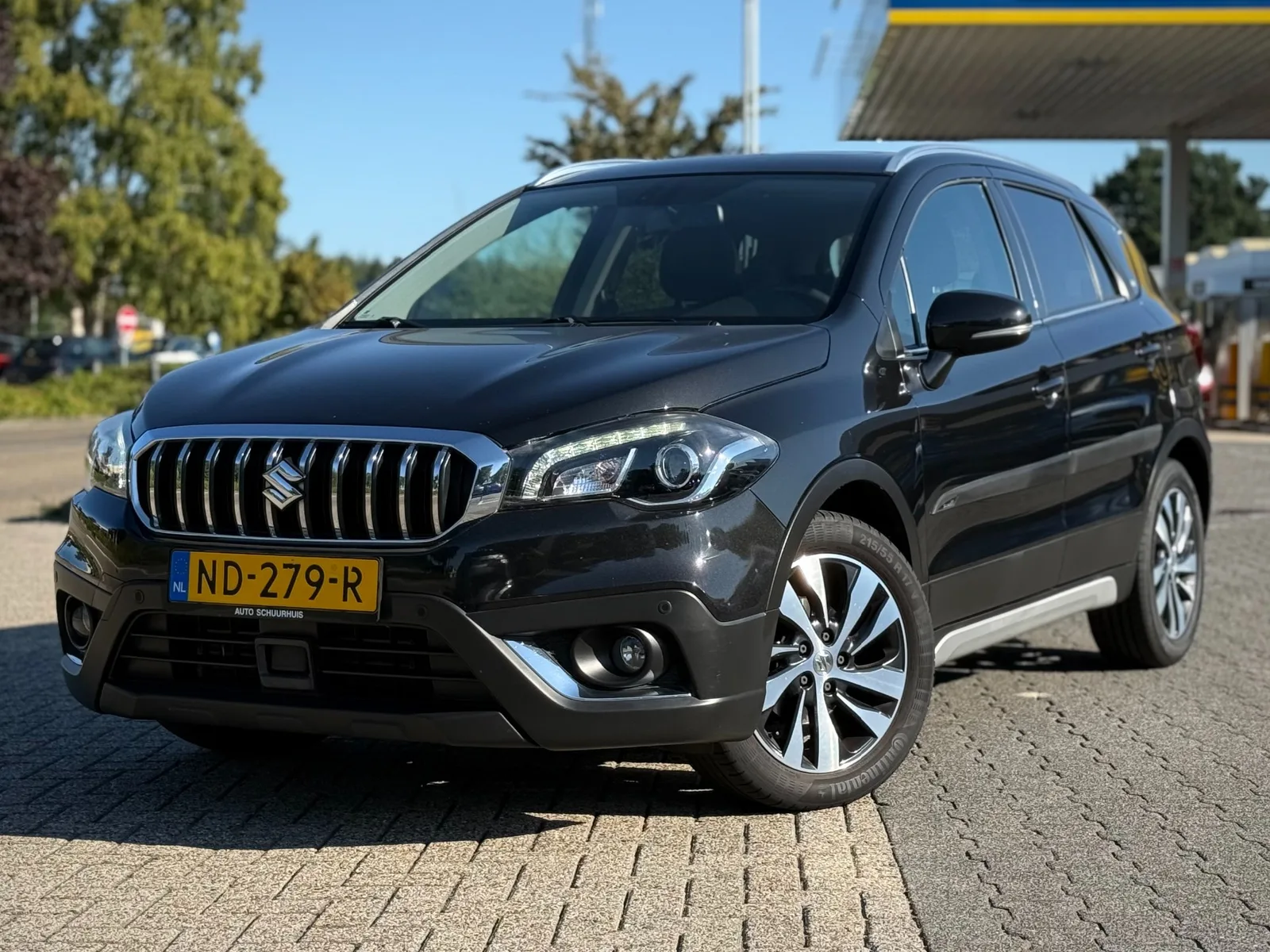 Suzuki S-CROSS (2017) — foto 1