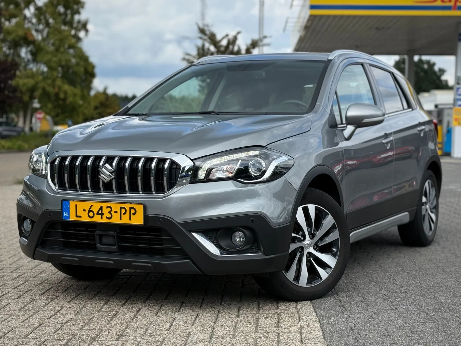 Suzuki S-CROSS (2021) — foto 1