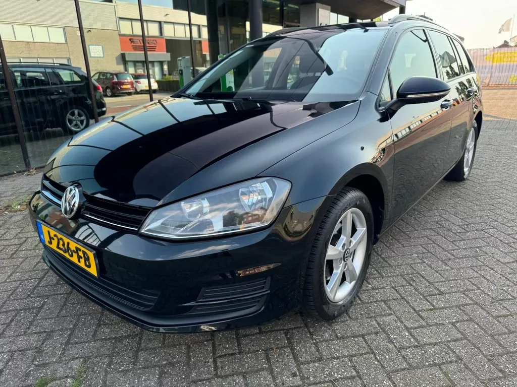 Volkswagen Golf (2014) — foto 1