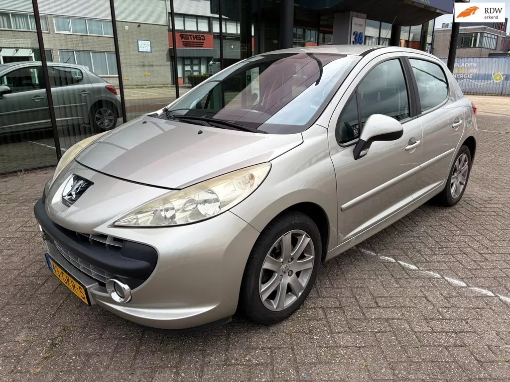 Peugeot 207 (2008) — foto 1