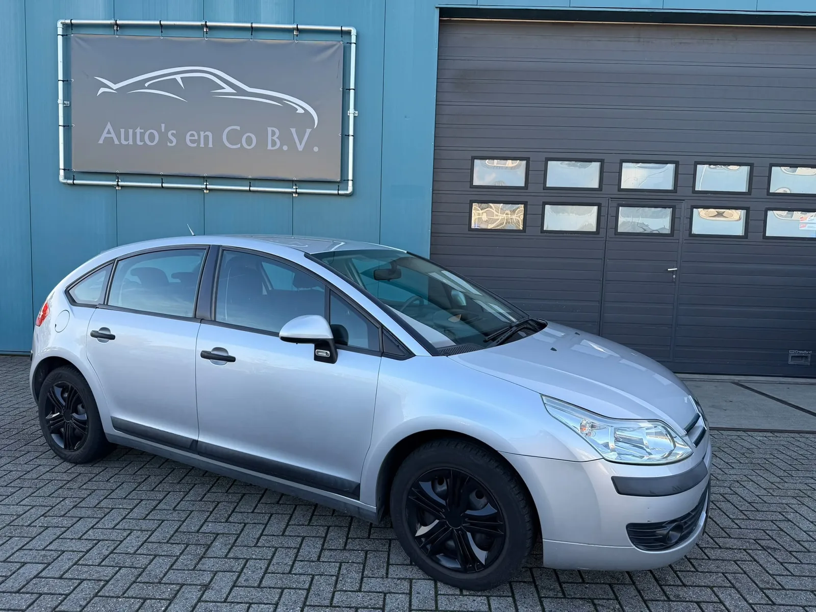 Citroën C4 (2006) — foto 1