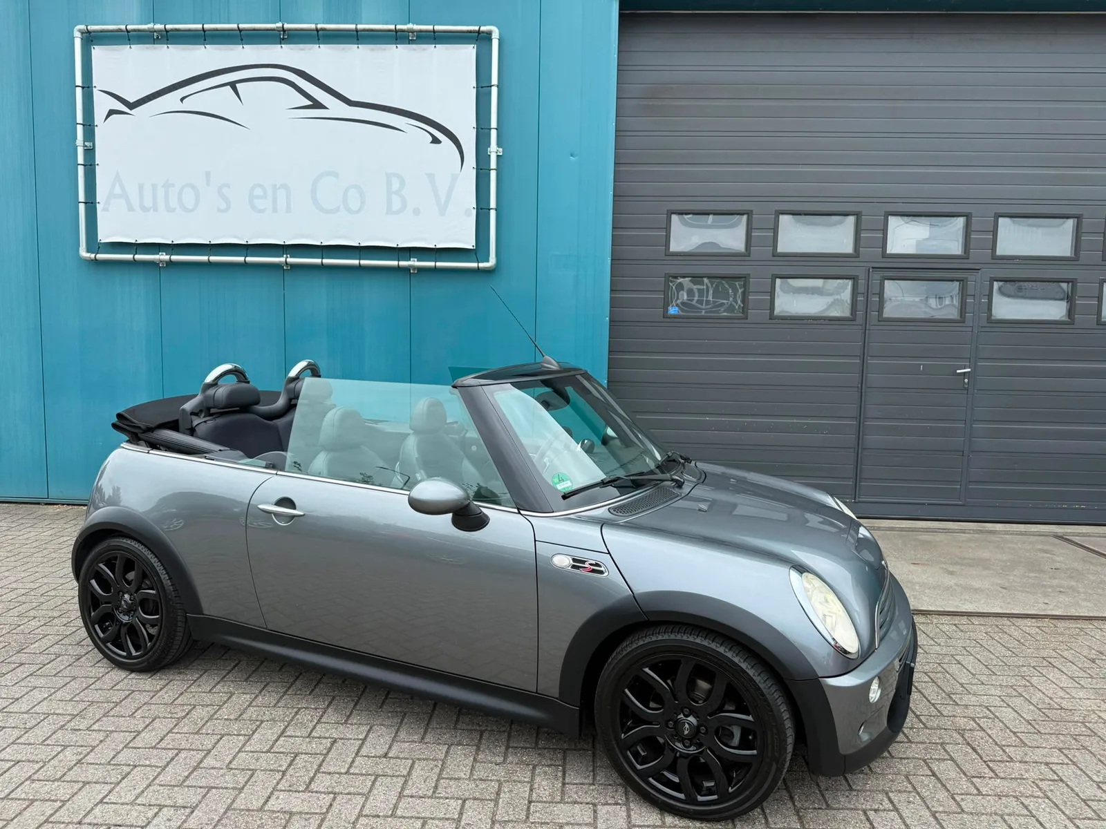 MINI Cabrio (2006) — foto 1