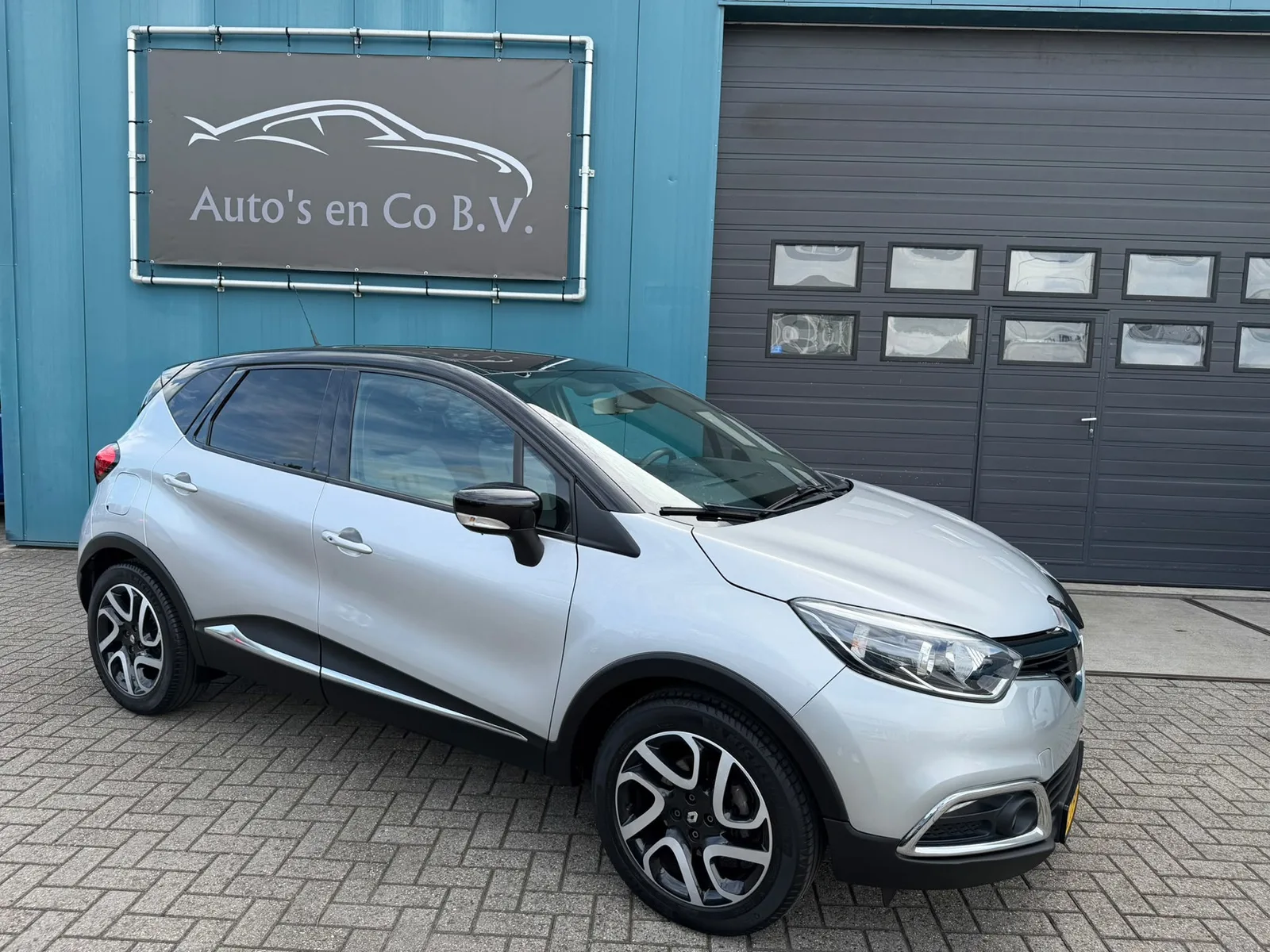 Renault Captur (2015) — foto 1