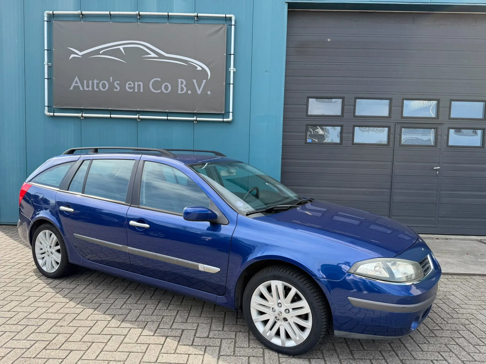 Renault Laguna (2007) — foto 1
