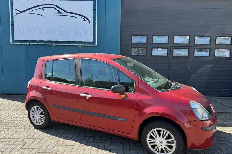 Renault Modus (2006)