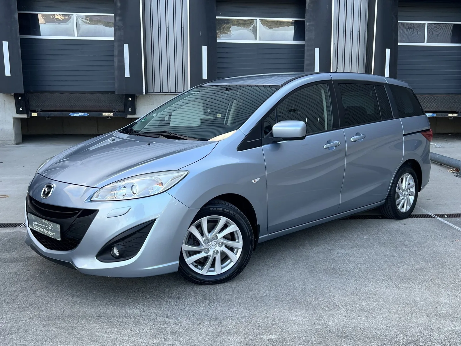 Mazda 5 (2011) — foto 1