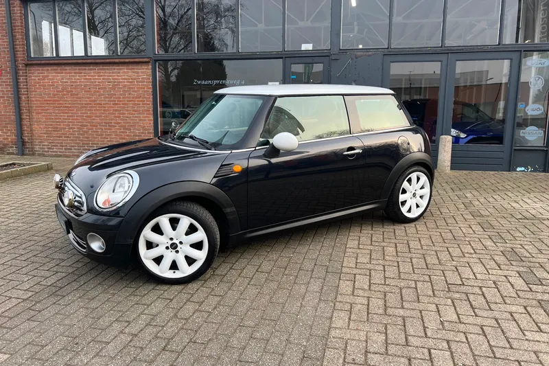 MINI Cooper (2007)