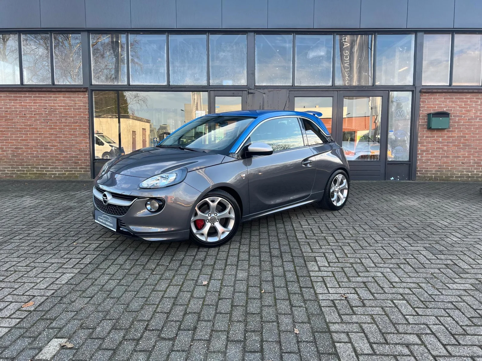 Opel Adam (2015) — foto 1