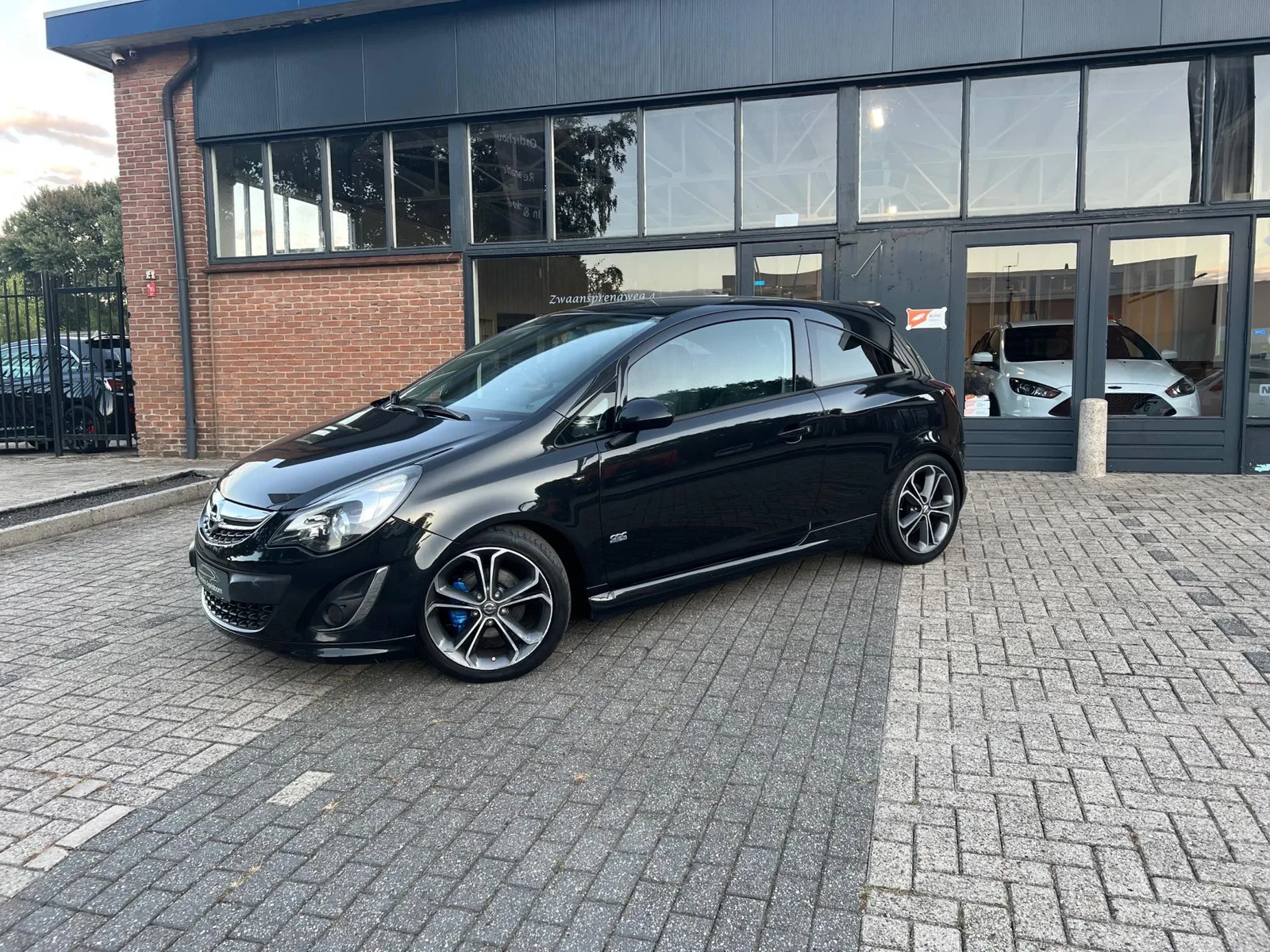 Opel Corsa (2014) — foto 1