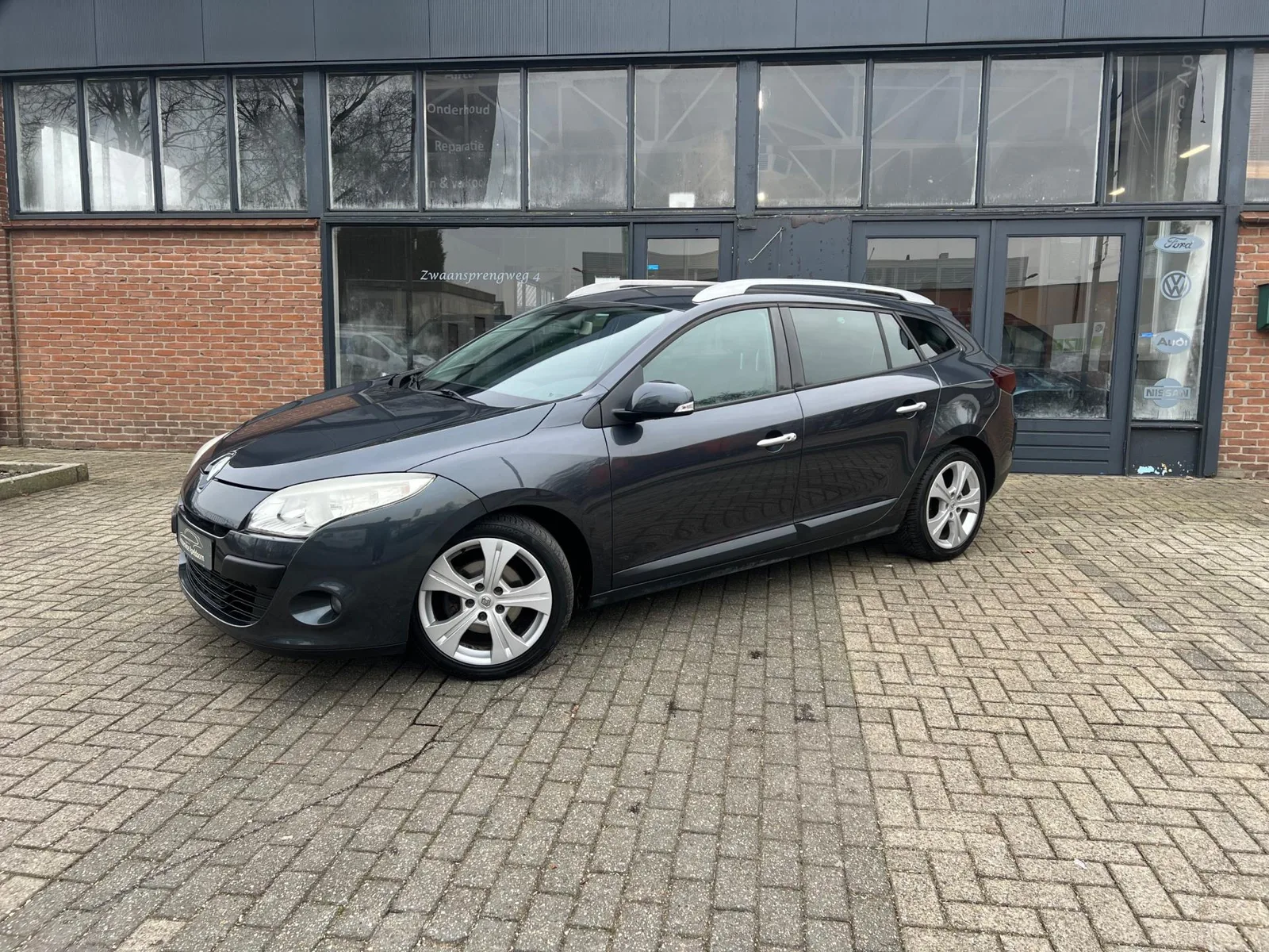 Renault Mégane (2010) — foto 1