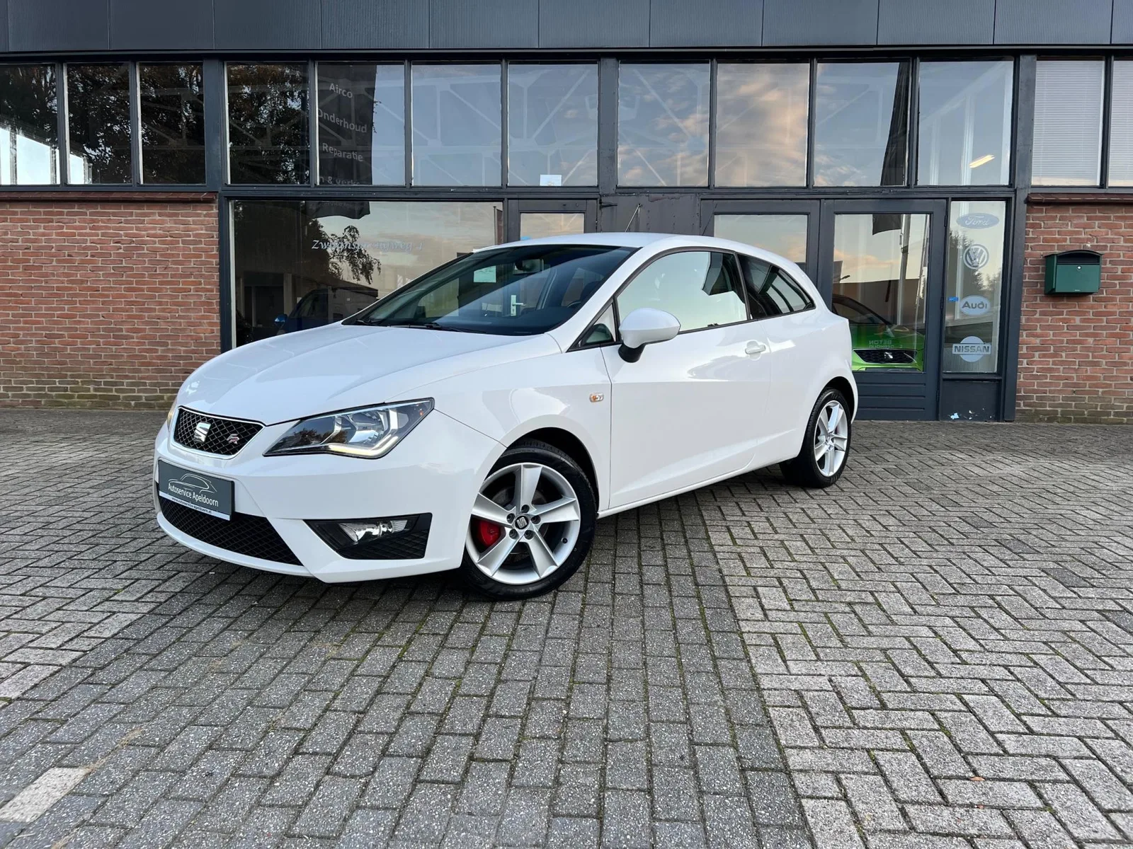 SEAT Ibiza (2016) — foto 1