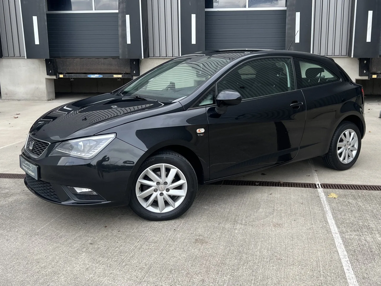SEAT Ibiza (2014) — foto 1