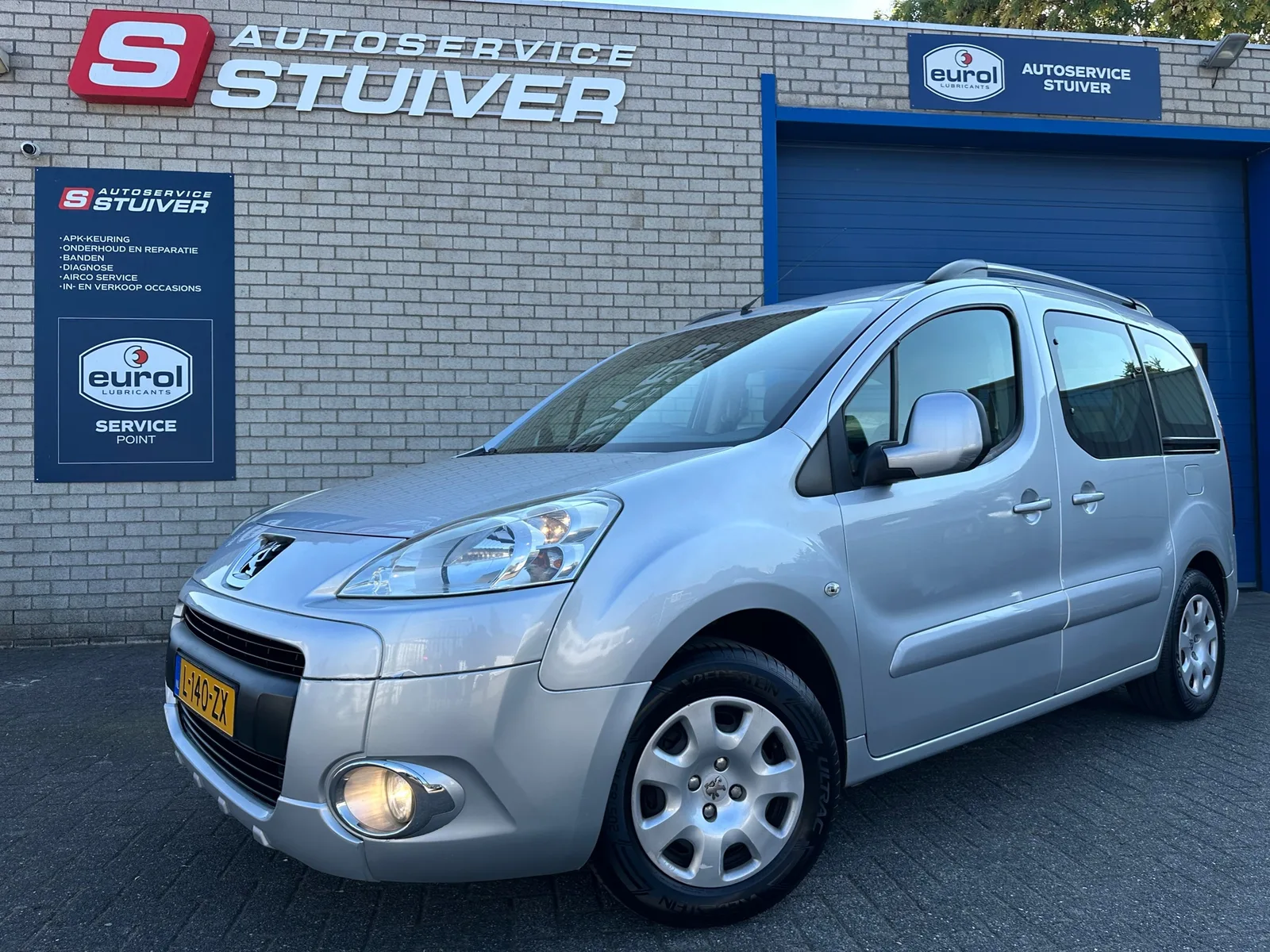 Peugeot Partner (2011) — foto 1