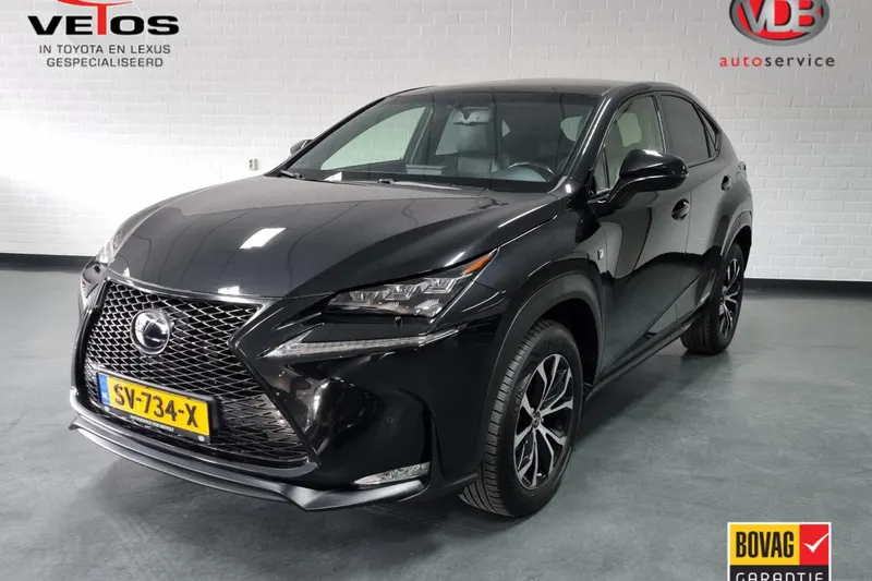 Lexus NX (2016)