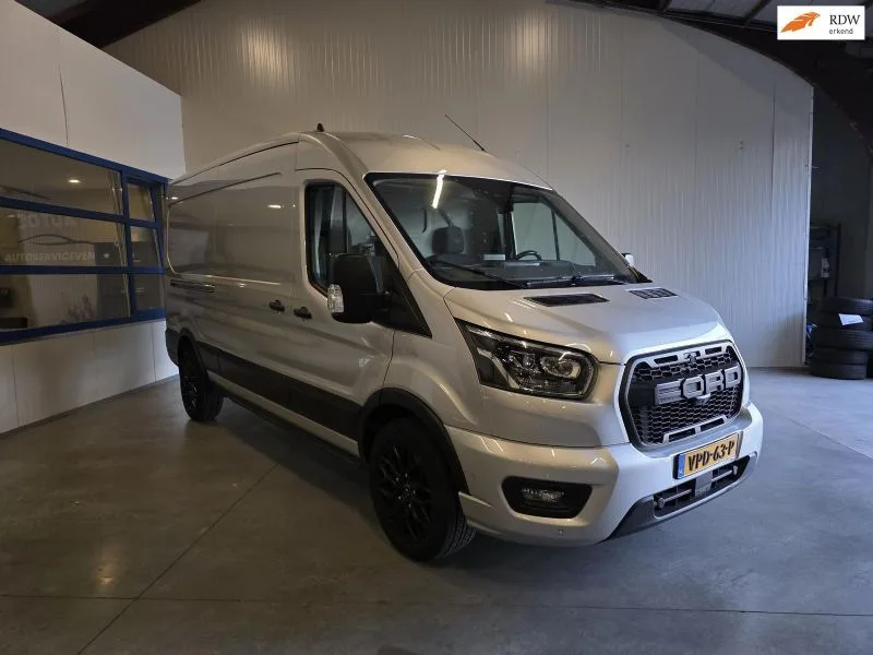 Ford Transit (2022) — foto 1