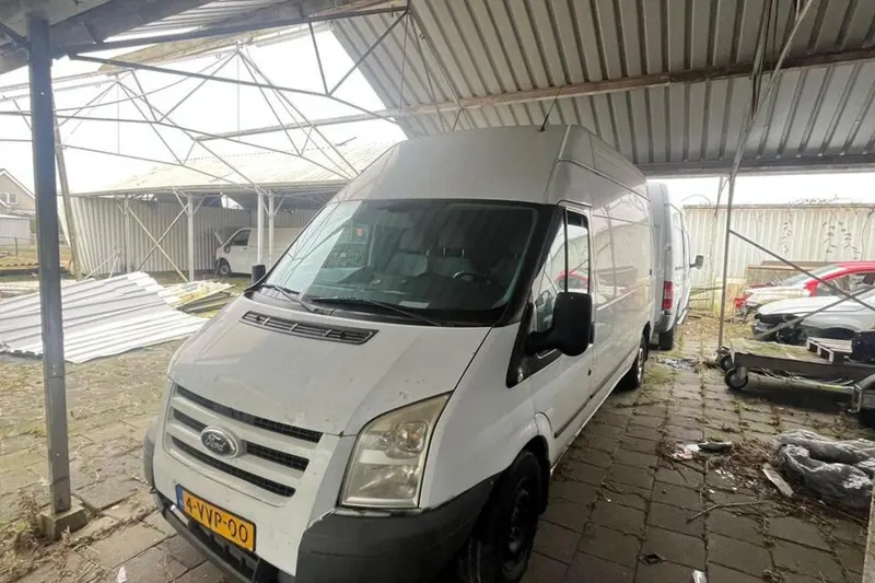 Ford Transit (2012)
