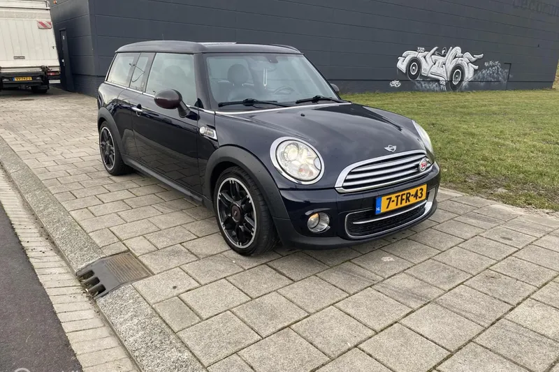 MINI Clubman (2011)