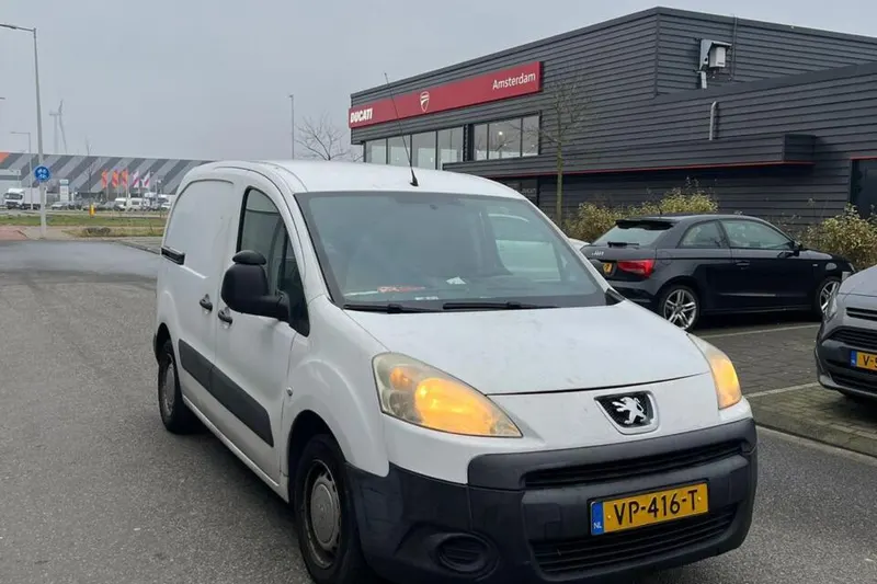 Peugeot Partner (2012)