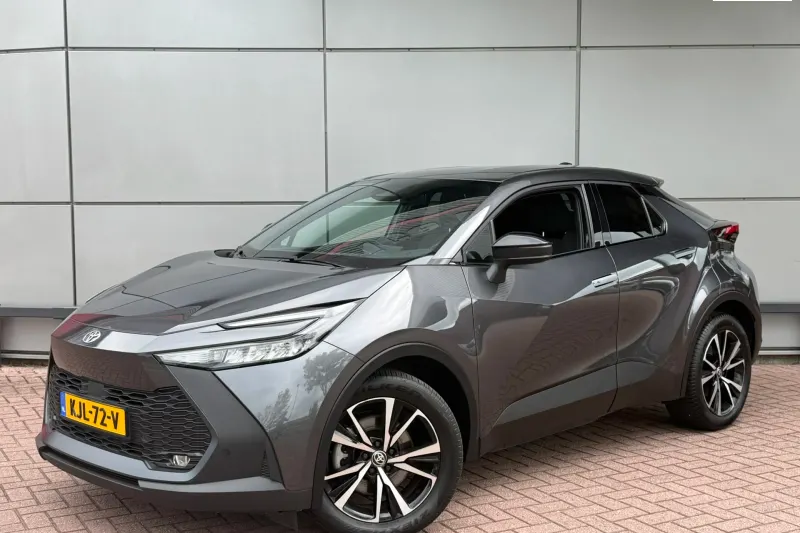 Toyota C-HR (2025)