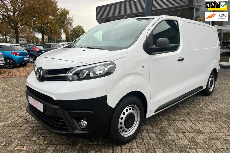Toyota Proace (2023)