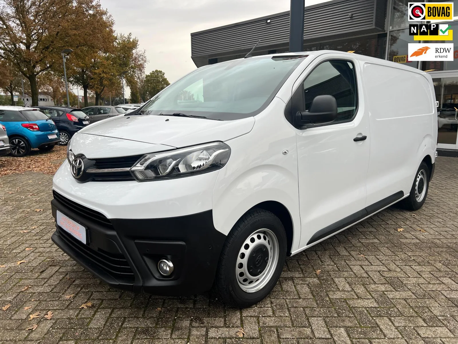 Toyota Proace (2023) — foto 1