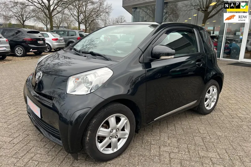 Toyota IQ (2010)
