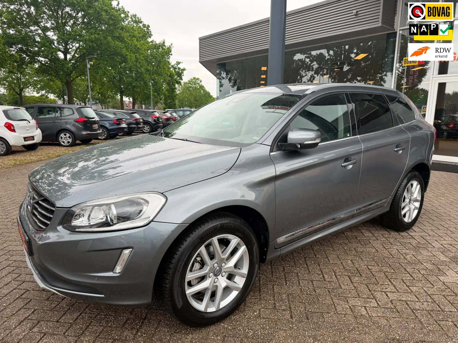 Volvo XC60 (2017) — foto 1