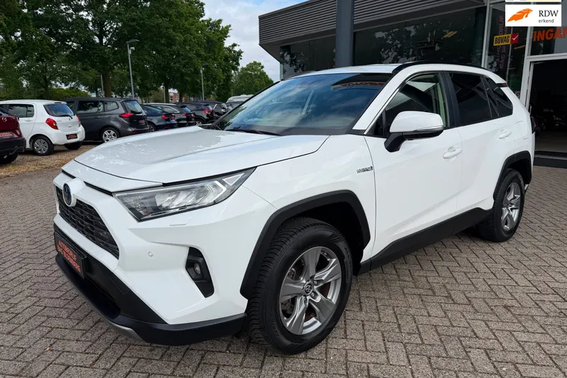 Toyota RAV4 (2024)