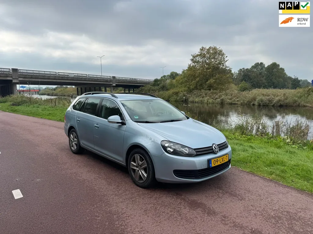 Volkswagen Golf (2010) — foto 1