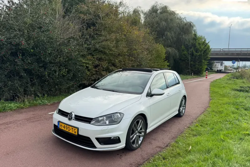 Volkswagen Golf (2016)