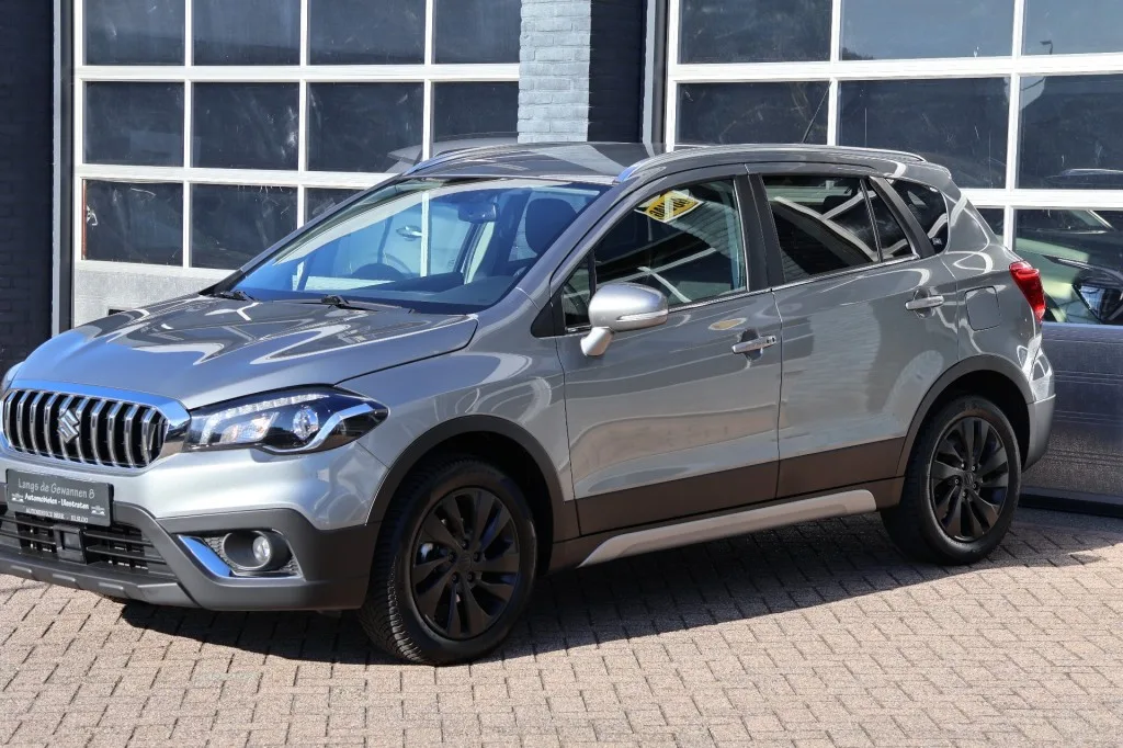 Suzuki S-Cross (2021) — foto 1