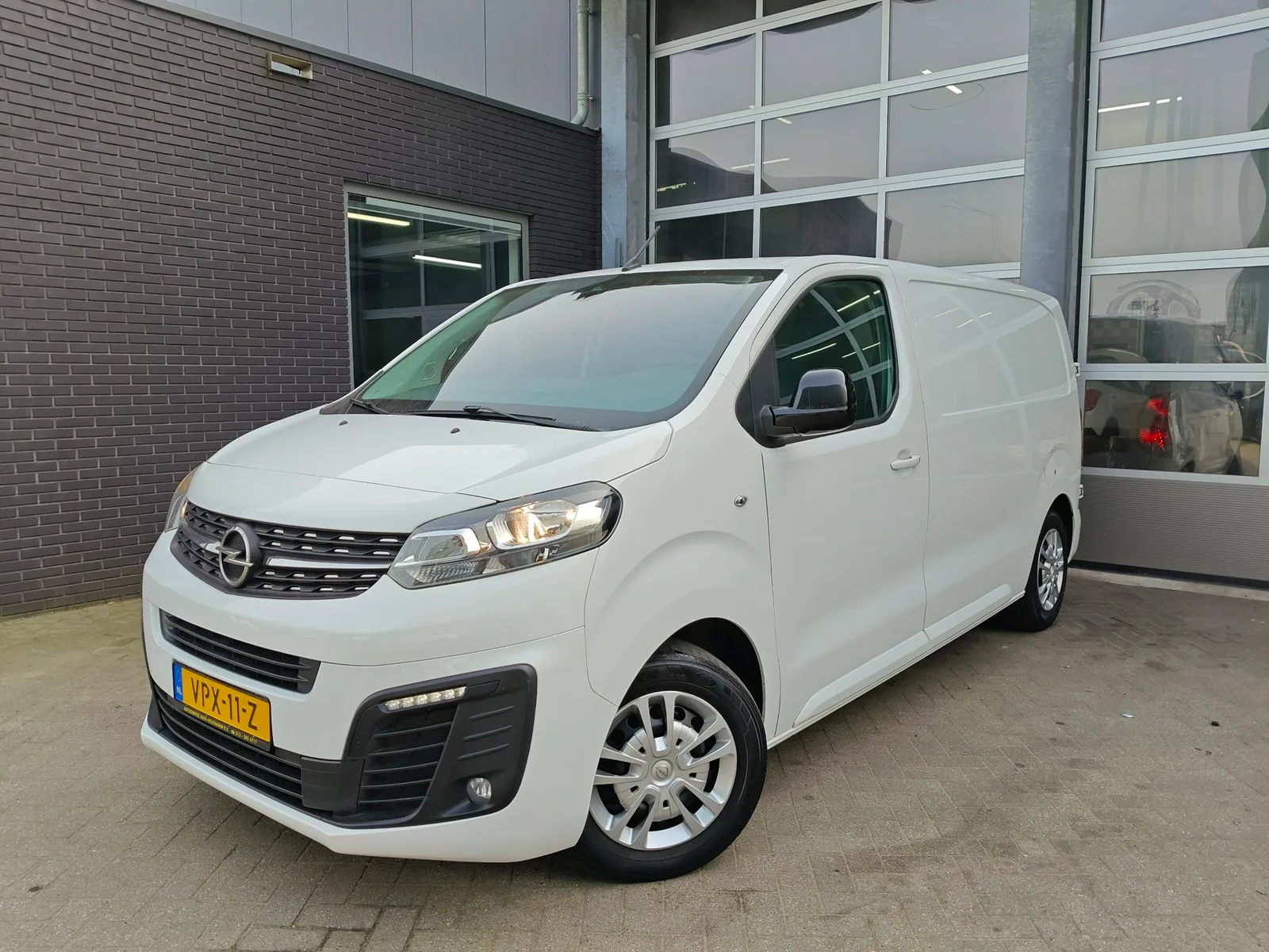 Opel Vivaro (2022) — foto 1