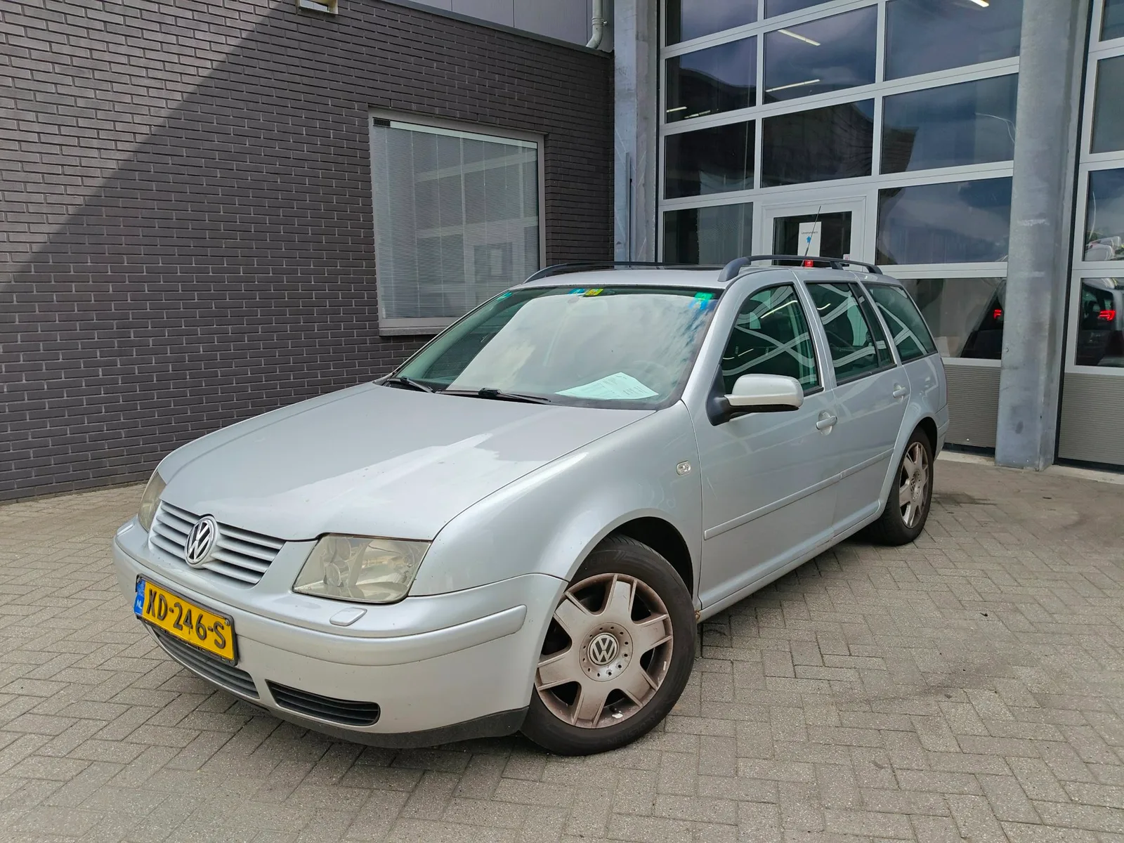 Volkswagen Bora (2000) — foto 1