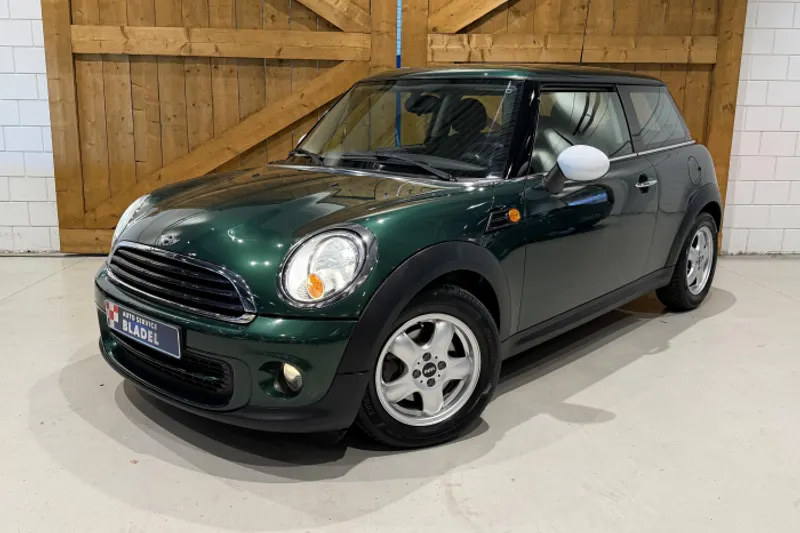 MINI One (2013)