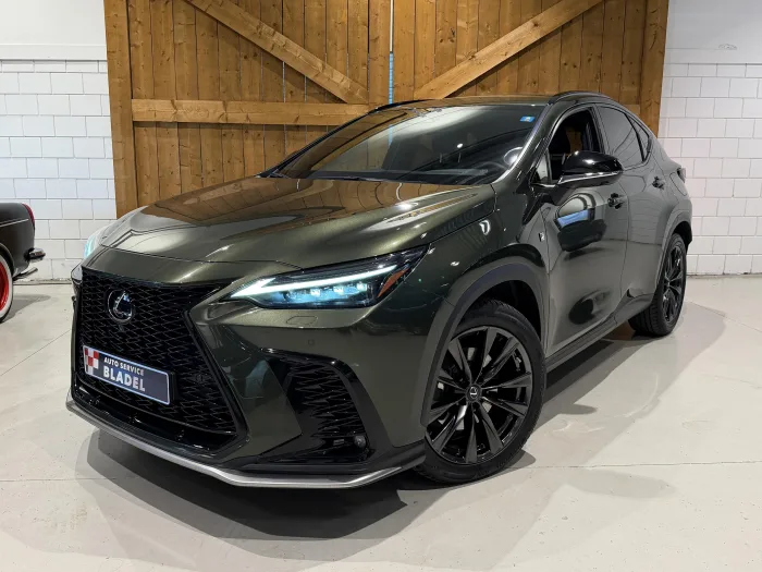 Lexus NX (2022) — foto 1