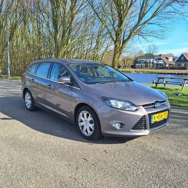 Ford Focus (2014) — foto 1