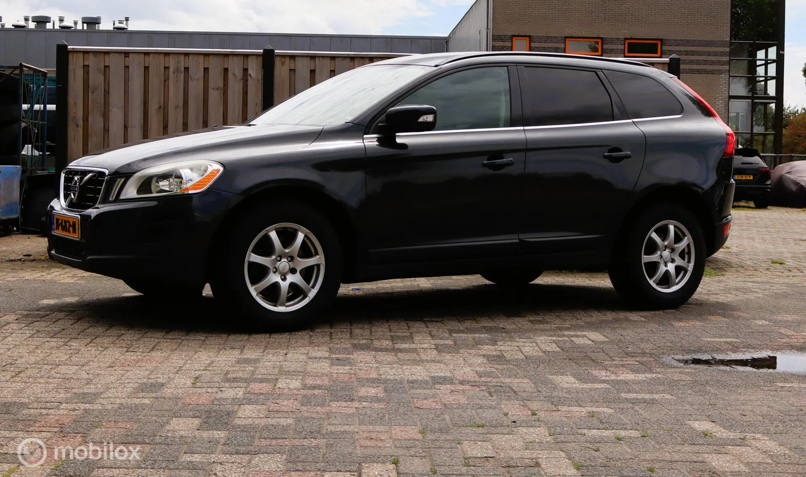 Volvo XC60 (2011) — foto 1