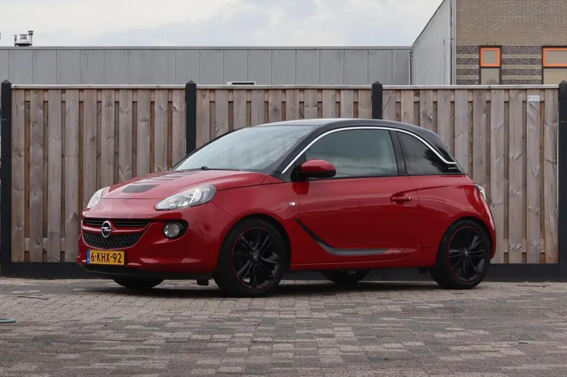 Opel Adam (2013)