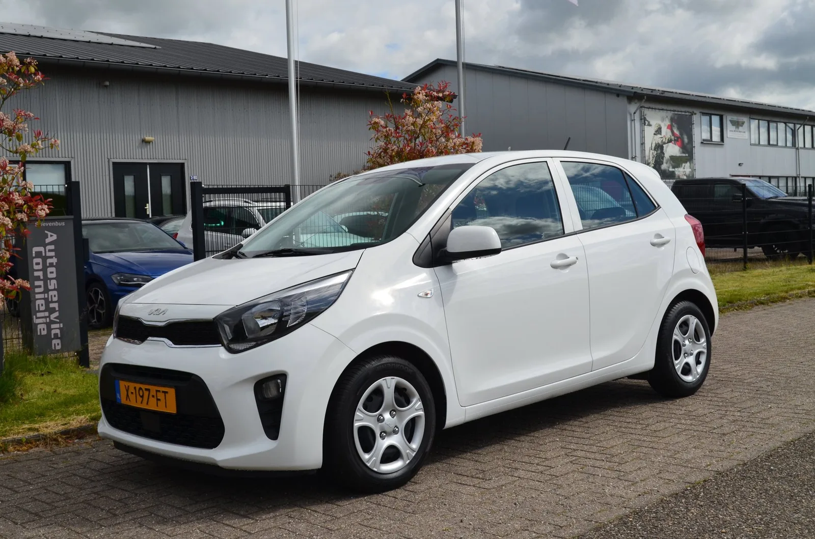 Kia Picanto (2023) — foto 1