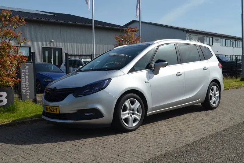 Opel Zafira (2017)