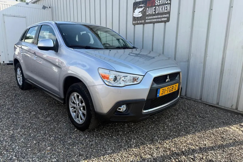 Mitsubishi ASX (2012)